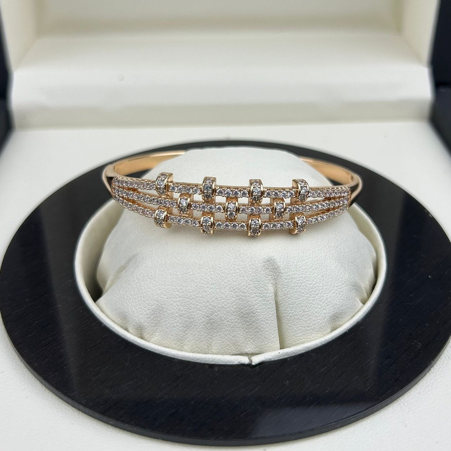 BANGLES One Carat B-033