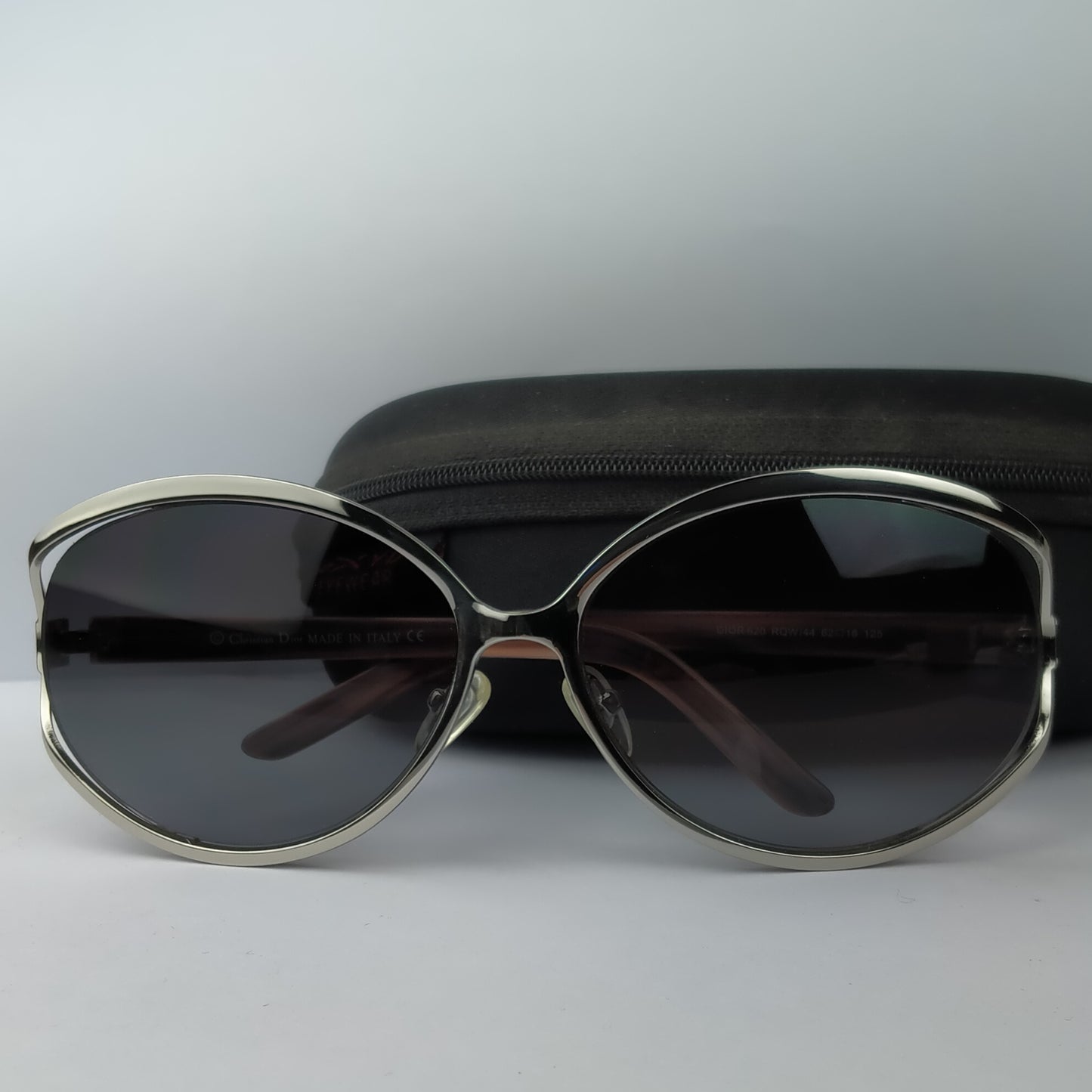 Vivienne Westwood Sunglasses Oval Frame for Ladies